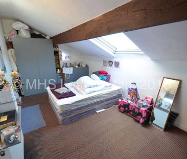 8 Bedroom Mid Terraced House for rent in Ash Grove - Photo 3