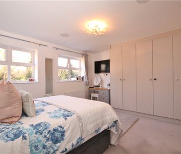 Queenswood Crescent, Englefield Green, Egham, Surrey, TW20 0AR - Photo 3