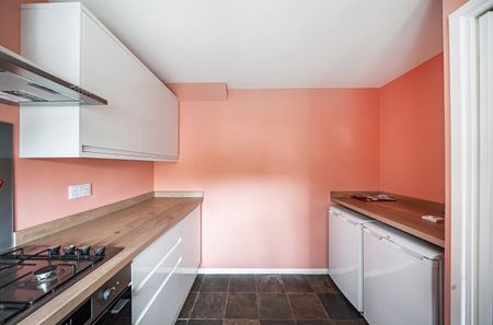 2 bedroom terraced house to rent - Photo 5