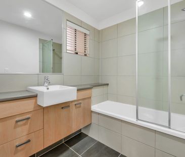 WATERFRONT - Top floor - Photo 5