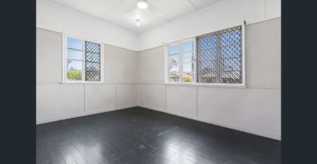 Charming Family Home in a Convenient Leichhardt Location - Photo 5