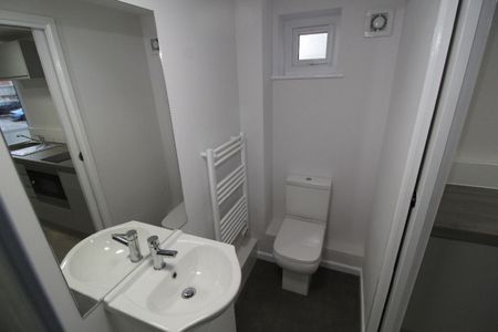 5 Lodge Bank, PRESTON PR1 1JR - Photo 5