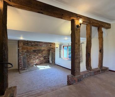 4 bedroom detached bungalow to rent - Photo 1