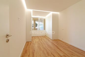 Apartamento T2+1 em Faro