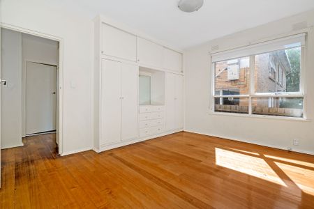 Unit 1/11 Austin Street, Hawthorn. - Photo 5