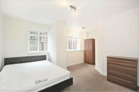 1 Bedroom Apartment - Photo 3