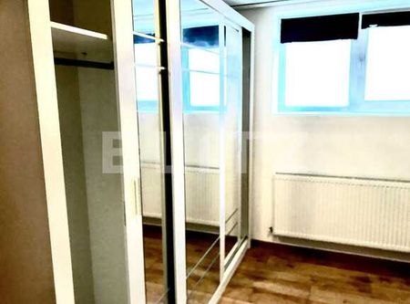 Apartament cu 2 camere, 51 mp , parcare, zona Mihai Romanu - Photo 3