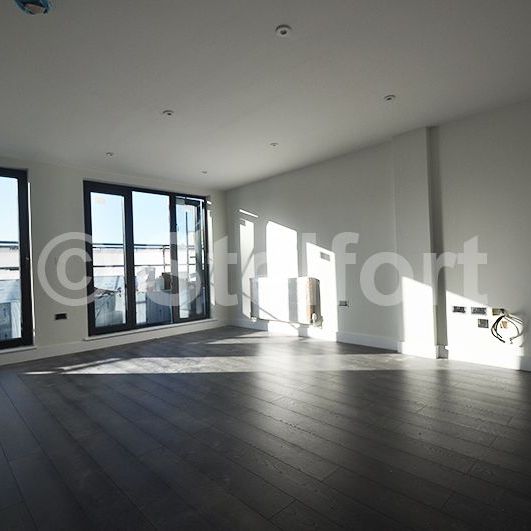 Granville Road, NW2, London - Photo 1