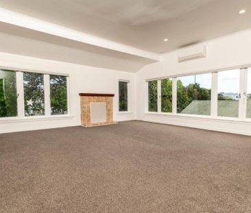 Old-world house - Photo 3