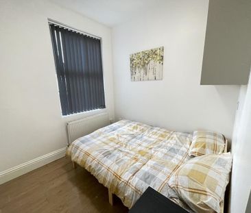 1 bedroom house of multiple occupation to rent - Photo 3