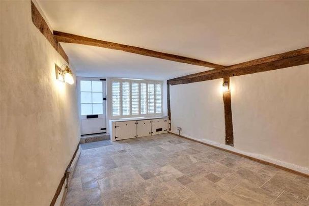 The Mint, Rye, TN31 - Photo 1