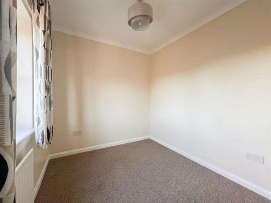 Cuffs Lane, Tisbury, SP3 - Photo 1