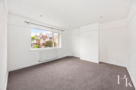 3 bedroom terraced house to rent - Photo 4