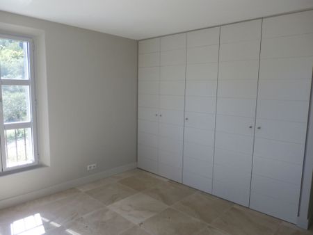 Location Maison Aix-en-Provence 6 Pièces 250 m² - Photo 2