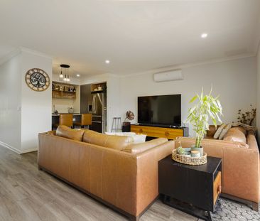 Spacious and Versatile Three-Bedroom Townhome in Prime Family Locat... - Photo 5