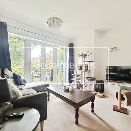 Boxgrove Gardens, Guildford - Photo 1