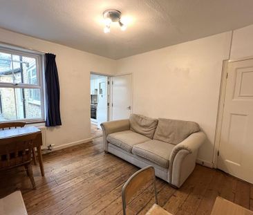 4 bedroom terraced house to rent - Photo 2