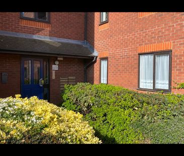 2 Bed Flat, Harlinger Street, SE18 - Photo 5