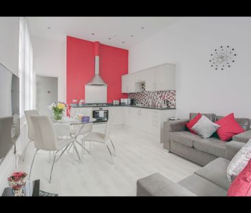 Room in a Shared Flat, Roscoe Street, L1 - Photo 4