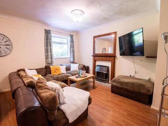 5 bedroom house to rent - Photo 1