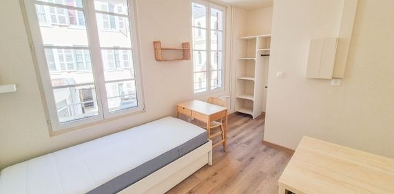 Location / Studio meublé - Photo 2