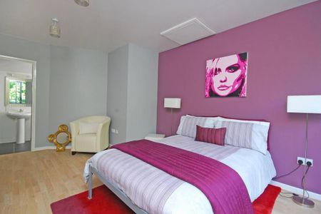 3 bedroom end of terrace house to rent - Photo 3