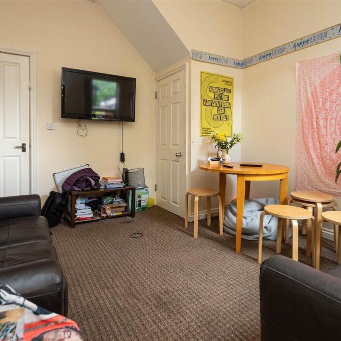 5 bedroom house to rent - Photo 1