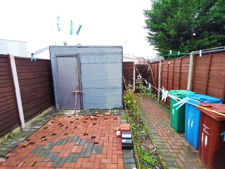 Coalburn Street, Gorton, Manchester, M12 - Photo 3