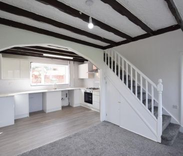 3 bedroom semi-detached house to rent - Photo 3