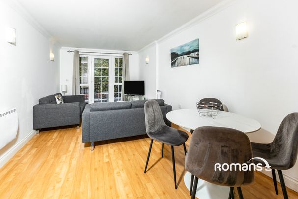 3 bedroom apartment to rent - Photo 1