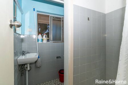 UNIT LIVING - Photo 2