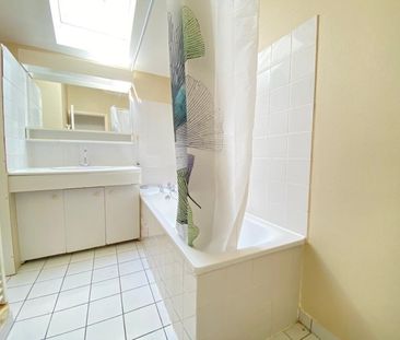 Location Appartement 4 pièces 67m² ORLEANS 45000 - Photo 3