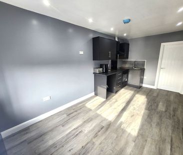 Bridgnorth Road, Wollaston, Stourbridge, DY8 3NY - Photo 4