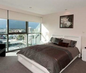 East Perth - Photo 2