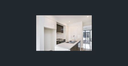Modern townhouse in a great location. - Photo 4
