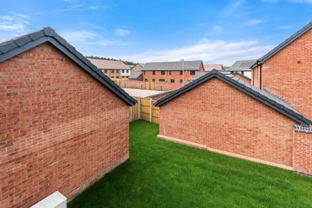 2 bedroom terraced house to rent - Photo 4