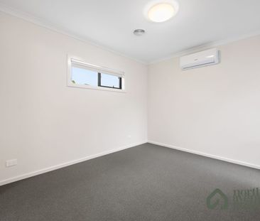 Easy Living in a Well-Connected Clyde Location - Photo 4