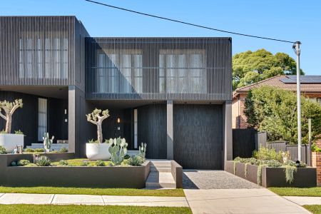 Near New Architecturally Designed Duplex Offering Unparalleled Level of Luxury - Photo 3