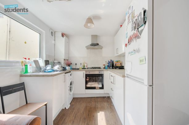 5 bedroom house to rent - Photo 1