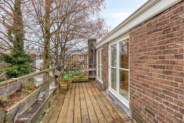 Appartement te huur: Javastraat 142-B 2585 AX Den Haag - Photo 1