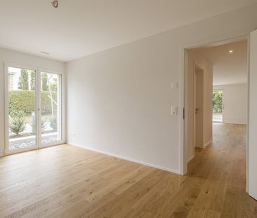 Moderne Wohnung im Erdgeschoss am Dorfplatz - Photo 1