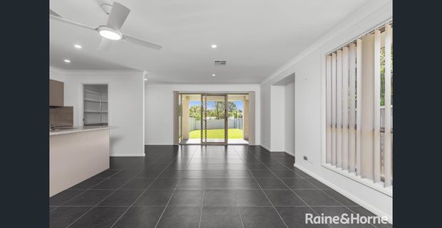 Low Maintenance Family Home - Photo 1