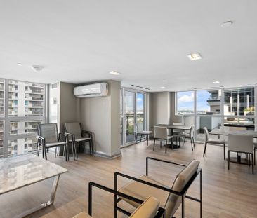 For Lease - 20 Meadowglen Place Unit# 727, Toronto, Ontario - Photo 4