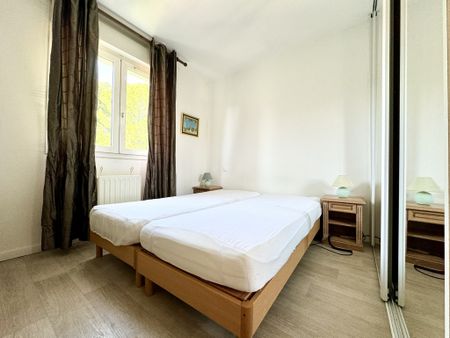 NIMES - TRIANGLE DE LA GARE- T2 LUMINEUX MEUBLÉ - Photo 4