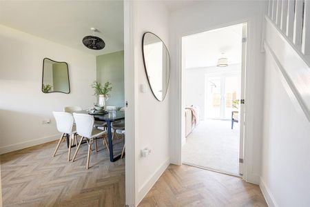 4 bedroom terraced house to rent - Photo 5