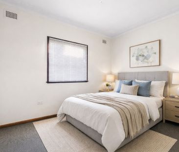 Charming Family Home in Quiet Leumeah Location !!! - Photo 4