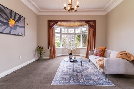 Stunning property in Saint Clair - Photo 4