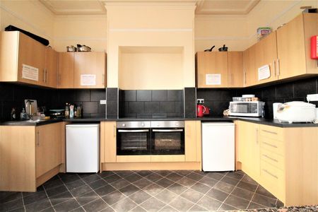 Room For Rent Waverley Road, Southsea - Photo 3