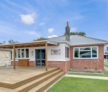 WEST END - 4 BEDROOMS - Photo 4