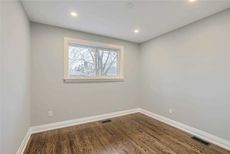 For Lease - 2545 Padstow Crescent, Mississauga, Ontario - Photo 4